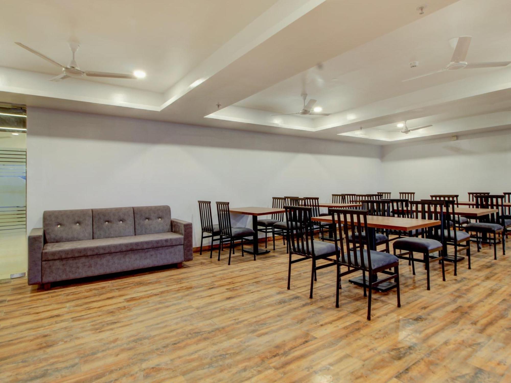 Hotel Townhouse Madgaon Raia Zewnętrze zdjęcie